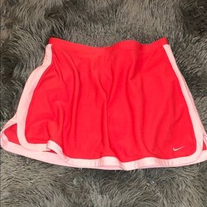 Nike tennis skort skirt. Pink. Girls L